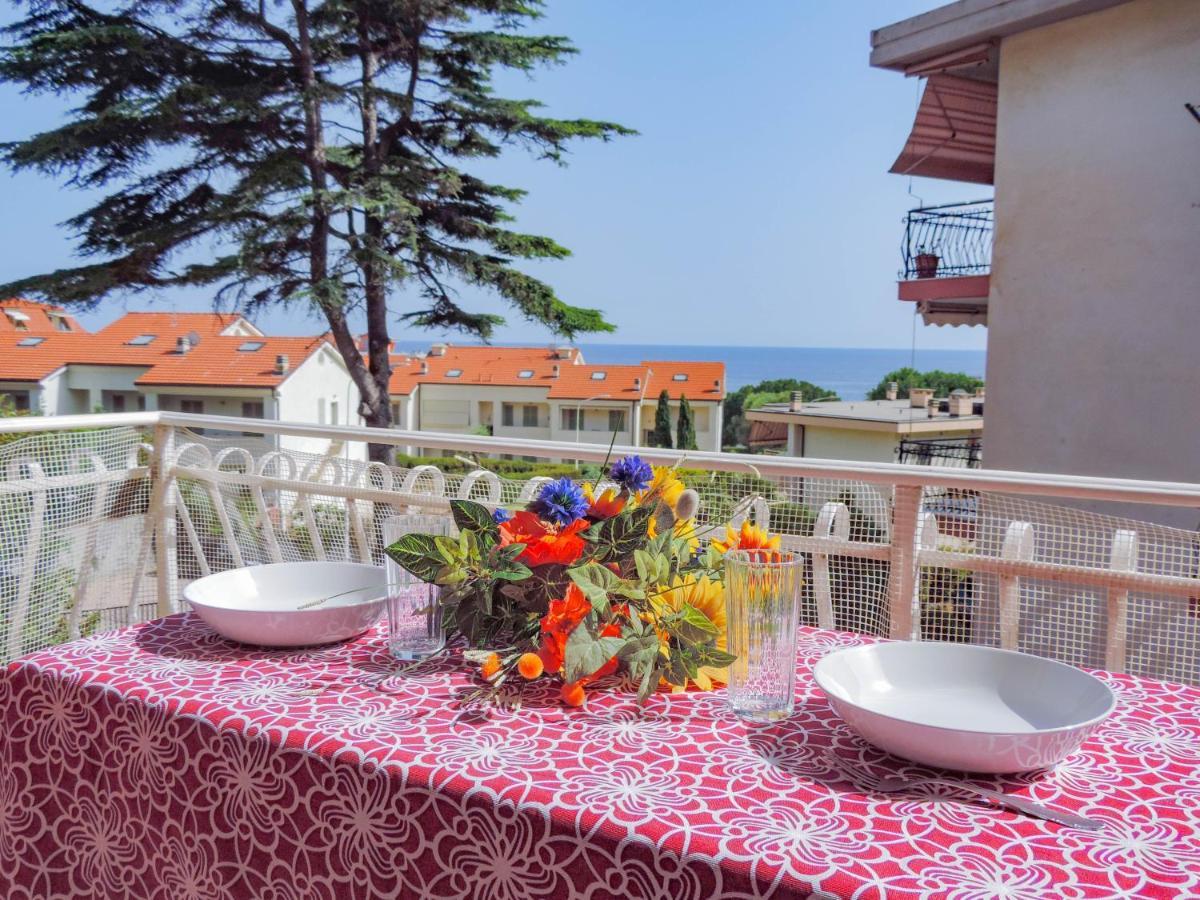 H11 Terrazzo Al Mare - Riva Ligure - Spiagge Apartment Екстериор снимка