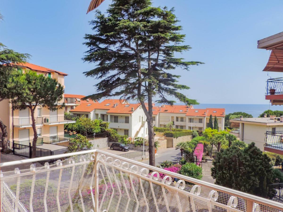 H11 Terrazzo Al Mare - Riva Ligure - Spiagge Apartment Екстериор снимка